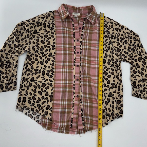 Leopard Print Button-Up Shirt - Picture 8 of 10